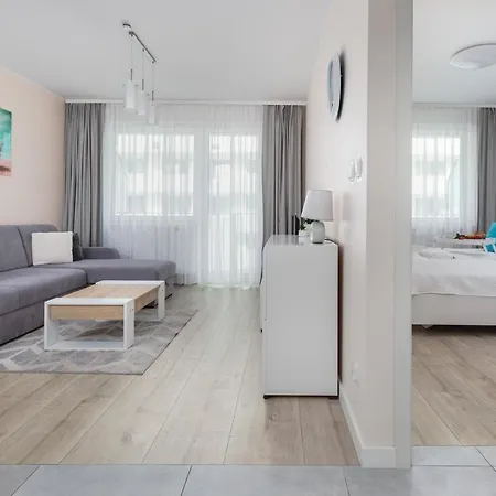 Blizej Morza Ii Apartament Z Garazem By Renters